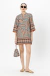 Buy_Sobariko_Multi Color Linen Split V-neck Koishi Shift Dress _at_Aza_Fashions