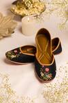 Shop_5elements_ Embroidered Naina Jutti _Online_at_Aza_Fashions