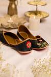 5elements_ Embroidered Naina Jutti _Online