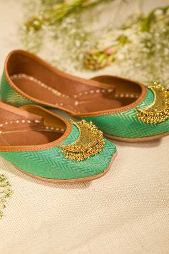 Buy_5elements_Green Designer Juttis With Embellishments _Online_at_Aza_Fashions