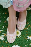 Buy_Vaidaan_Gold Designer Marshmello Jutti _at_Aza_Fashions