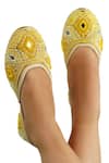 Buy_Vaidaan_Yellow Lemoncello Embellished Jutti _at_Aza_Fashions