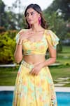 Buy_Aariyana Couture_Yellow Chiffon Tassels Sweetheart Neck Fusion Lehenga Set With Dupatta _Online