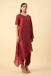 Aakaar_Brown Silk Beads Round Neck Copper Matka Kurta Set _Online_at_Aza_Fashions