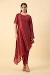 Buy_Aakaar_Brown Silk Beads Round Neck Copper Matka Kurta Set _at_Aza_Fashions