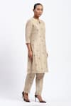 Buy_ABRAHAM AND THAKORE_Gold Chanderi Embroidery V-neck Maheshwar Kurta _Online_at_Aza_Fashions
