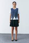 Mellowdrama_White Cotton Crew Neck Weave Work T-shirt _Online_at_Aza_Fashions