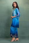 Kahani Lush_Blue Cotton V-neck Printed Kurta And Pant Set _Online_at_Aza_Fashions