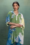 Buy_Kahani Lush_Green Cotton, Silk Collared Printed Kurta And Pant Set _Online_at_Aza_Fashions