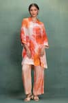 Buy_Kahani Lush_Beige Cotton Collared Printed Kurta And Pant Set _at_Aza_Fashions