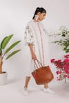 Nikasha_Cream Cotton Embroidery Collared Chilly Print Popline Shirt Dress 