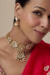 Buy_VIVINIA by Vidhi Mehra_Gold Plated Gota Patti Kundan Polki Necklace Set _at_Aza_Fashions