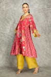 Tanu Malhotra_Pink Cotton, Silk Embroidery V-neck Hot Buti Kurta Set With Dupatta _Online_at_Aza_Fashions