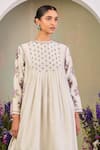Buy_Sue Mue_Cream Handloom Cotton Embroidery, Beads Round Neck Floral Kurta Set _Online_at_Aza_Fashions