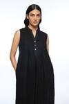 Buy_Payal Pratap_Black Linen Split V-neck Cymosa Yoke Pleated Midi Dress 