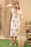 Shop_Kalakaari By Sagarika_Red Cotton Embroidery V-neck Floral Midi Dress 