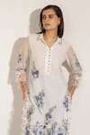 Buy_RANNA GILL_White Linen Lace Collared Clara Floral Embroidered Kurta _Online_at_Aza_Fashions