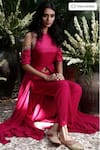 Buy_Samatvam by Anjali Bhaskar_Pink Cotton, Silk Embroidery Round Neck Pant _at_Aza_Fashions