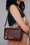 Buy_Miri_Brown Embroidery Hand Golden Rose Sling Bag 