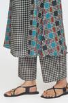 Buy_Sinjhar_Black Cotton Round Neck Printed Kurta Set 