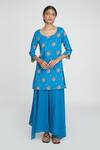 Sinjhar_Blue Cotton, Chanderi Embroidery Round Neck Floral Printed Kurta Set _Online_at_Aza_Fashions