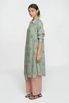 Buy_Sinjhar_Teal Cotton Collared Dull Printed Kurta And Pant Set _Online_at_Aza_Fashions
