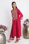 Siyona by Ankurita_Pink Chanderi, Viscose, Organza Embroidery V-neck Resham Roshni Kurta Set _Online_at_Aza_Fashions