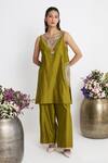 Siyona by Ankurita_Green Chanderi, Organza Mirrors, Embroidery Round Neck Jharokha Kurta Set _Online_at_Aza_Fashions