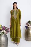 Siyona by Ankurita_Green Chanderi, Organza Mirrors Split V-neck Leher Kaftaan Set _Online_at_Aza_Fashions