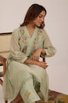 Buy_OMI_Green Chanderi, Cotton Satin Embroidery V-neck Sea Kurta Set 