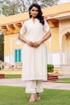 Buy_Missprint_White Cotton, Silk Lace V-neck Antique Chanderi Kurta Set _at_Aza_Fashions