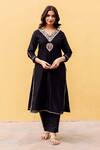 Buy_Missprint_Black Cotton Embroidery V-neck Chanderi Kurta And Pant Set _at_Aza_Fashions