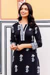 Buy_Missprint_Black Cotton Embroidery Split V-neck Meera Printed Kurta Set _Online_at_Aza_Fashions
