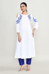 Buy_Abbaran_White Rayon Embroidery Round Neck Cold Shoulder Kurta _Online_at_Aza_Fashions