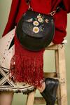 Buy_Miri_Black Embroidery Designer White Daisy Sling Bag _Online_at_Aza_Fashions