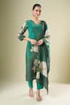 Buy_Samyukta Singhania_Green Muslin Embroidery V-neck Floral Print Kurta Set _Online_at_Aza_Fashions