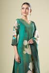 Buy_Samyukta Singhania_Green Muslin Embroidery V-neck Floral Print Kurta Set 