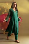 Rashi Jain_Green Chanderi, Organza Embroidery V-neck Kurta Set With Dupatta _at_Aza_Fashions