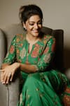 Shraddha Rambhia_Green Linen, Silk Embroidery Round Neck Printed Kurta Set With Dupatta _at_Aza_Fashions