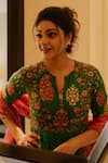 Buy_Shraddha Rambhia_Green Linen, Silk Embroidery Round Neck Printed Kurta Set With Dupatta _Online