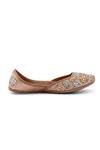 Doriaana_Gold Designer Embroidered Jutti _Online_at_Aza_Fashions