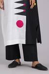 Taika By Poonam Bhagat_Black Cotton, Silk Embroidery Round Neck Ivory Zigzag Tunic And Pant Set _at_Aza_Fashions