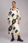 Buy_Taika By Poonam Bhagat_Black Linen Collared Mango Retro Printed Dress _at_Aza_Fashions