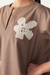 Buy_Three_Brown Poplin Embroidery Split V-neck Floral Back Pleat Tunic 