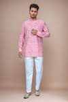 Buy_Samyukta Singhania_Pink Cotton, Silk Diamond And Wave Pattern Kurta & Pant Set _at_Aza_Fashions