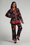 Buy_Taroob_Black Linen Embroidery Collared Bageecha Co-ord Set 