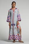 Buy_Taroob_Sky Blue Linen Mandarin Collar Monkey Pop Kaftan 