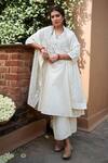 Buy_Gulabo By Abu Sandeep_Off White Cotton Sequins, Embroidery V-neck Designer Kurta _at_Aza_Fashions