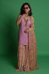 Buy_Esha L Amin_Lavender Silk Round Neck Fan Print Kurta _at_Aza_Fashions