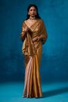 Buy_Dressfolk_Gold Tissue V-neck Handloom Saree Set _at_Aza_Fashions